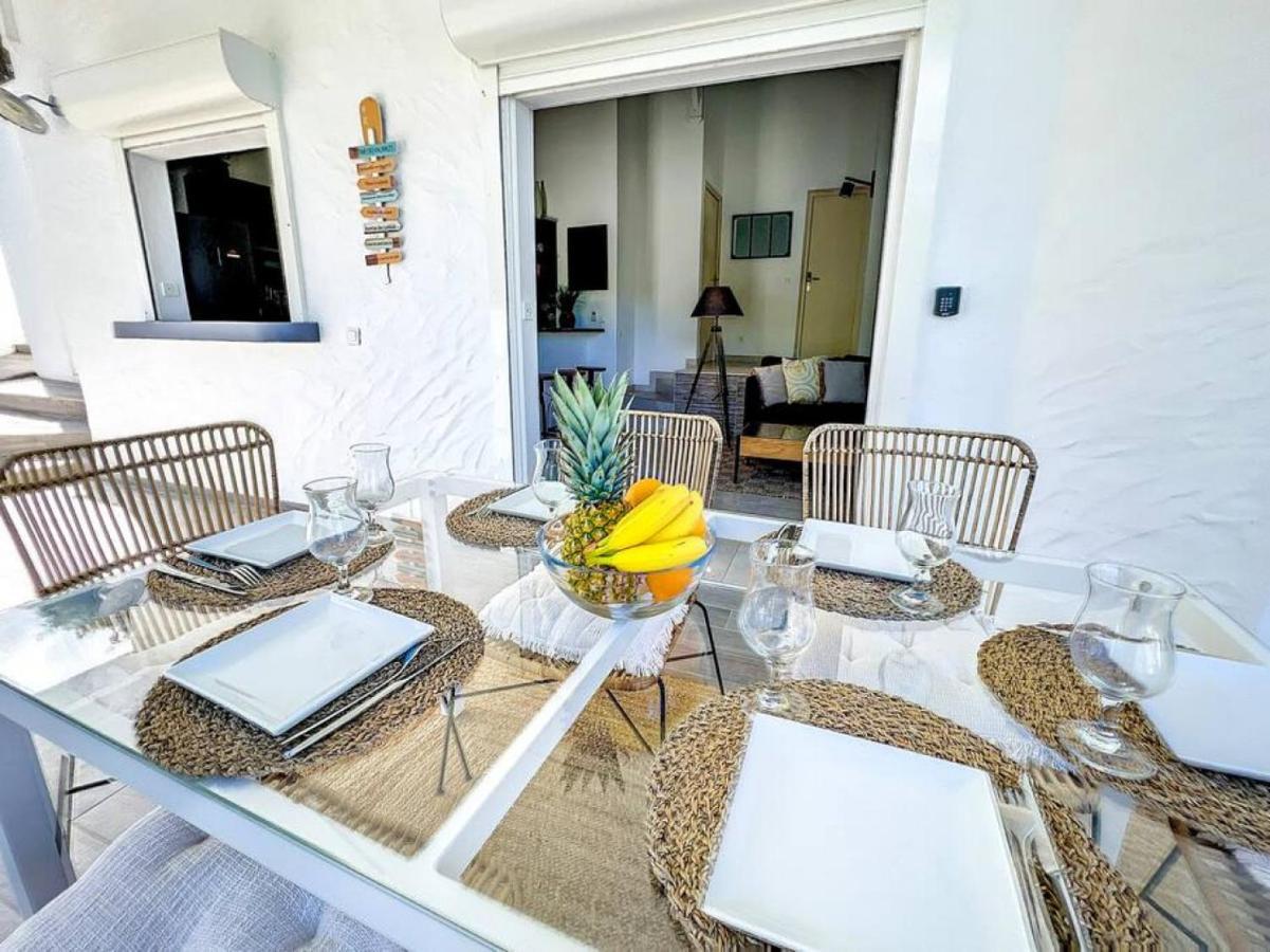 Villa Manoureva 10 Min Walk From Orient Bay Beach Buitenkant foto